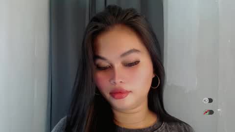 Snapshot of anaruru_ chatting on April 17, 2:31 pm ANA online show from April 17, 2:31 pm