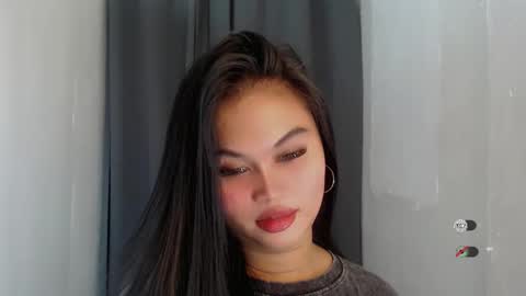 Snapshot of anaruru_ chatting on April 18, 3:27 pm ANA online show from April 18, 3:27 pm