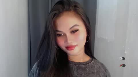 Snapshot of anaruru_ chatting on April 25, 2:47 pm ANA online show from April 25, 2:47 pm
