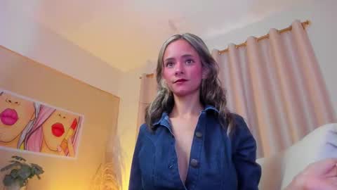 Ana online show from September 17, 7:37 pm