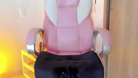 Anastacia online show from January 17, 6:57 am