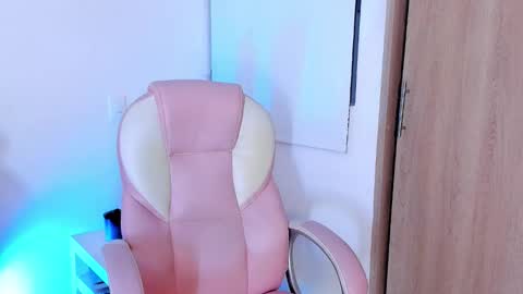 Anastacia online show from October 17, 11:40 pm