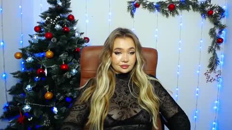 anastacyyellig online show from December 14, 3:40 am