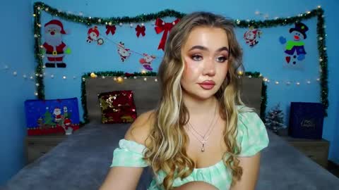 anastacyyellig online show from December 31, 9:31 am