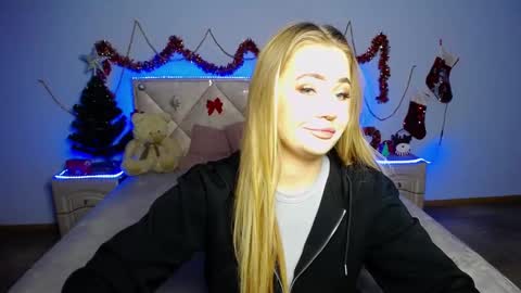 anastacyyellig online show from January 7, 4:50 am