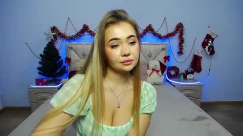 anastacyyellig online show from January 8, 5:27 am