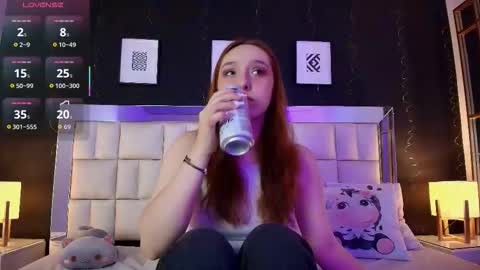 Snapshot of anastasia_windel chatting on October 10, 8:08 pm Anastasia online show from October 10, 8:08 pm