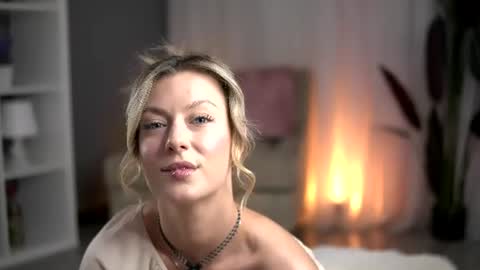 Snapshot of anastasiamills chatting on June 10, 8:30 pm AnastasiaMills online show from June 10, 8:30 pm