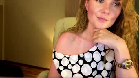 Ana online show from June 30, 11:06 pm