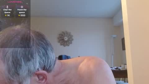 Snapshot of anax69 chatting on January 4, 3:39 pm mario online show from January 4, 3:39 pm