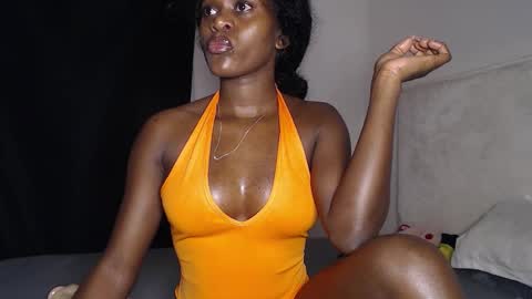 mayah online show from January 12, 2:06 am