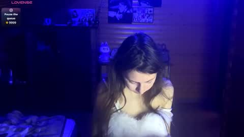 Ashley Cooper online show from November 7, 5:35 pm