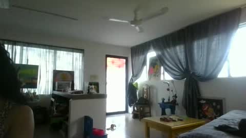Snapshot of anda_vargas chatting on February 8, 10:51 pm Anda Vargas online show from February 8, 10:51 pm