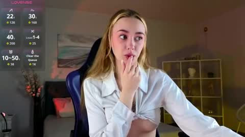 im Andarna dont forget give me thumbs up online show from May 21, 3:13 am