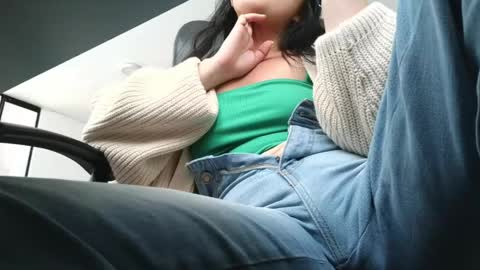   online show from April 23, 11:42 am