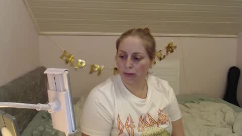 Andorphin online show from January 2, 6:01 pm