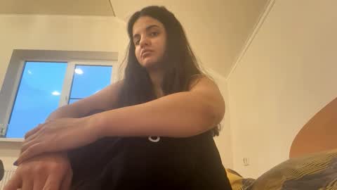 Snapshot of andrafendt chatting on November 16, 2:00 pm Viola online show from November 16, 2:00 pm