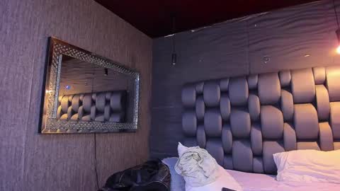 Snapshot of andre_parker chatting on December 4, 3:37 am Andre Parker online show from December 4, 3:37 am