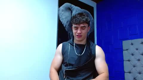 Snapshot of andre_parker chatting on February 12, 9:22 pm Andre Parker online show from February 12, 9:22 pm