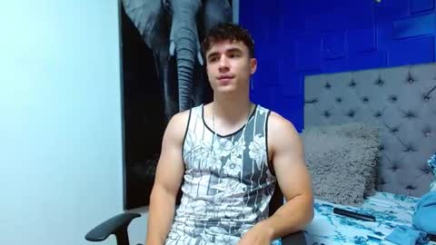 Snapshot of andre_parker chatting on March 12, 11:12 pm Andre Parker online show from March 12, 11:12 pm