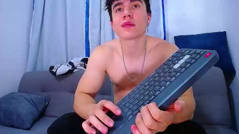 Snapshot of andre_parker chatting on September 16, 1:50 am Andre Parker online show from September 16, 1:50 am