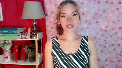 andrea06121998 online show from November 16, 6:08 am