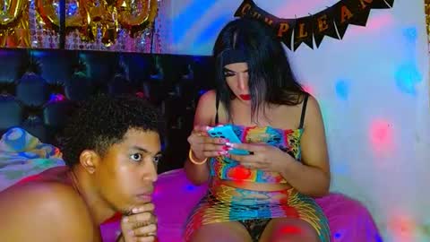 Snapshot of andrea_andres_couplehot chatting on June 18, 11:36 am andrea andres couplehot online show from June 18, 11:36 am