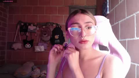 Andrea  online show from May 25, 4:24 pm