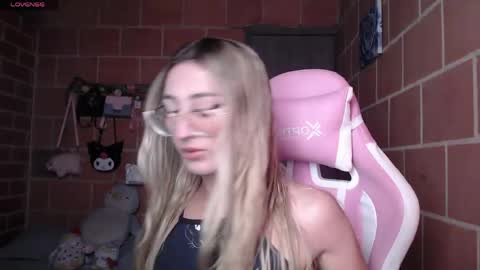 Andrea  online show from May 26, 4:14 pm