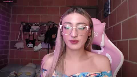 Andrea  online show from June 9, 3:34 pm