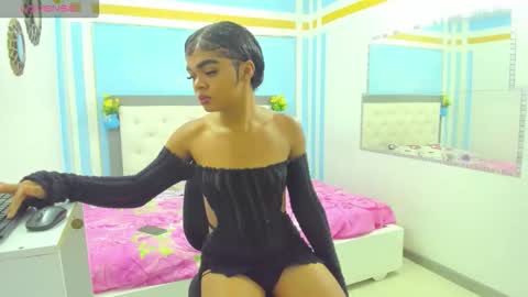 Andrea Castt online show from February 6, 7:06 pm