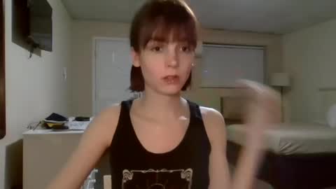 Snapshot of andrea_davenport chatting on March 5, 4:13 am andrea online show from March 5, 4:13 am