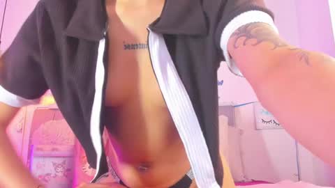 Snapshot of andrea_flow chatting on December 13, 2:27 pm Andrea online show from December 13, 2:27 pm