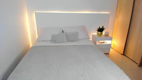 Snapshot of andrea_martini_ chatting on January 5, 3:43 am andrea online show from January 5, 3:43 am