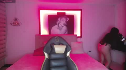 Andrea Ramos online show from November 2, 1:41 am