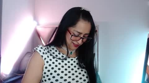 Andrea online show from December 10, 11:19 pm