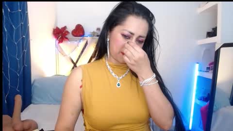 Andrea online show from December 17, 10:49 pm