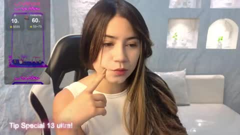 Snapshot of andrea_tx chatting on June 2, 12:40 pm andrea_tx online show from June 2, 12:40 pm