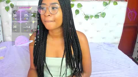 Naomi Andrea Daviss online show from October 3, 12:13 pm