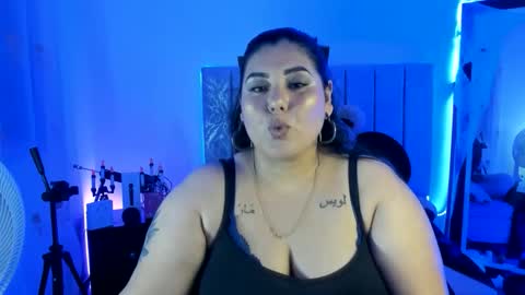 andreaakinky online show from October 30, 8:16 am