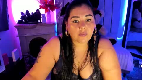 andreaakinky online show from December 2, 8:19 am