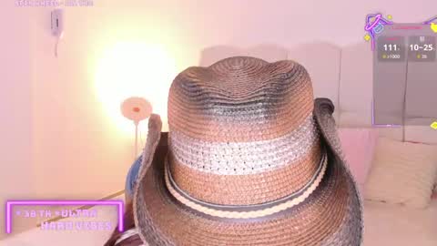 Snapshot of andreandtatty chatting on May 8, 6:52 am Hi im Tatty Heaven online show from May 8, 6:52 am