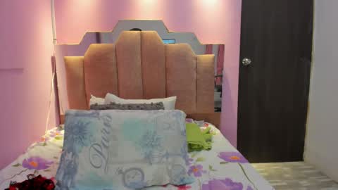 A n d r  e a S w e e t  online show from February 25, 8:07 pm