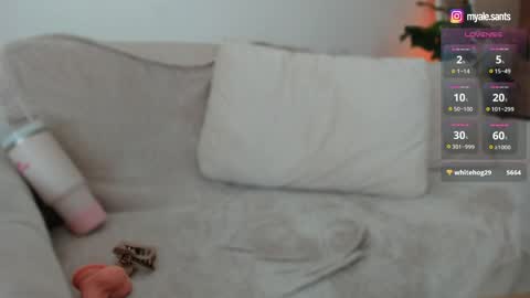 Please call me Andrea online show from April 19, 6:10 pm