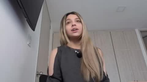 andreau 19 online show from April 24, 2:08 pm