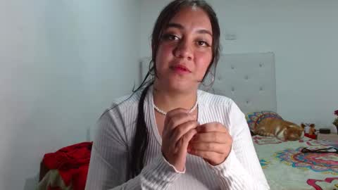 Snapshot of andrebigboobs chatting on February 2, 3:32 am Andre online show from February 2, 3:32 am