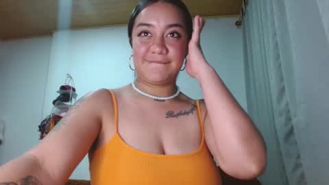 Snapshot of andrebigboobs chatting on February 19, 2:12 am Andre online show from February 19, 2:12 am