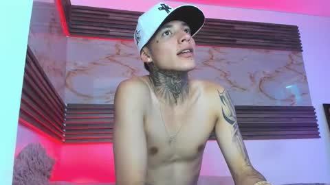 andrees_s online show from January 12, 1:55 am