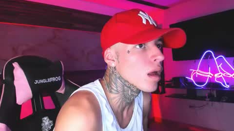 andrees_s online show from March 3, 11:38 am