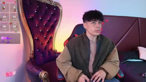 andreew_style_ online show from April 7, 7:47 pm